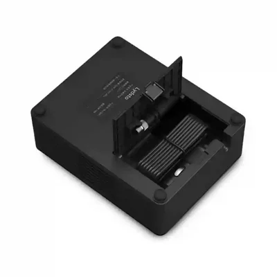 فضای نگهداری شلنگ در کمپرسور YM-CQB02 محفظه زیر پمپ باد Lydsto Compressor با شلنگ جمعشده و سری اتصال