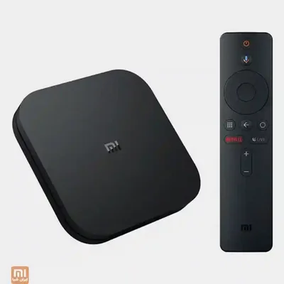 نمای سه‌رخ شیائومی Mi Box S MDZ-22-AB با کنترل از راه دور