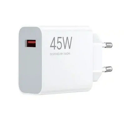 جزئیات اتصال شارژر Xiaomi 45W درگاه USB-A قرمز و دو پین گرد آداپتور 45W شیائومی سفید