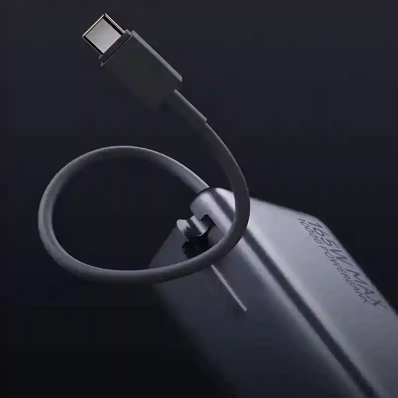 کابل USB-C یکپارچه پاوربانک Xiaomi PB1165MI و جایگاه نگهداری آن