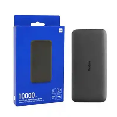 نمای اصلی پاوربانک Redmi PB100LZM ظرفیت ۱۰۰۰۰ میلیآمپرساعت پاوربانک مشکی ۱۰۰۰۰ شیائومی Redmi PB100LZM کنار جعبه آبی