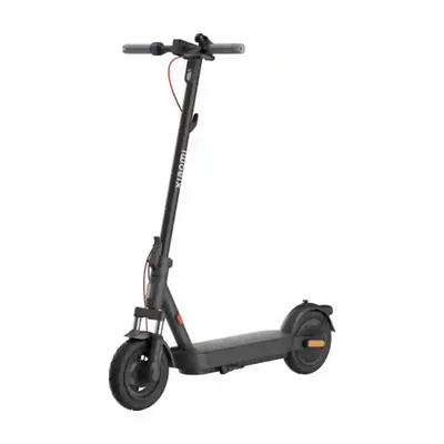 نمای اصلی اسکوتر برقی شیائومی 5 نمای سه رخ اسکوتر برقی مشکی شیائومی Electric Scooter 5 با تعلیق دوگانه جلو