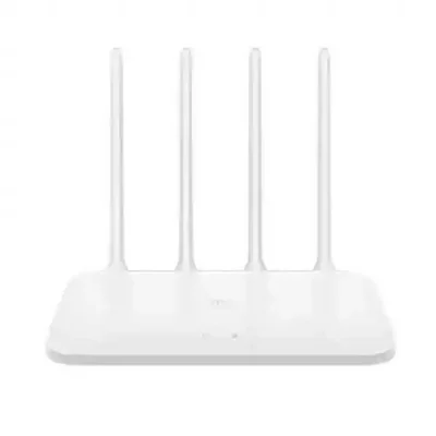 روتر وایفای شیائومی 4C از نمای روبهرو روتر سفید Xiaomi 4C با چهار آنتن عمودی