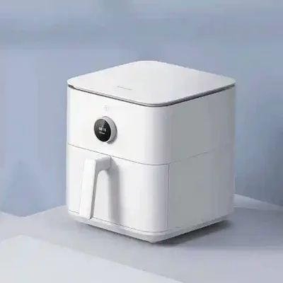 نمای سه‌ربع هواپز Xiaomi MAF10 سفید روی کانتر