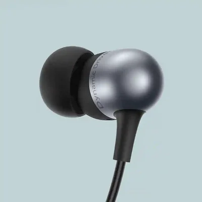 جزئیات بدنه گوشی DDQ01WM کلوزآپ ایرباد فلزی Xiaomi Capsule Earphones DDQ01WM