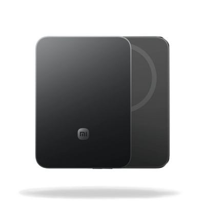 حلقه شارژ مغناطیسی پاوربانک Xiaomi UltraThin 5000 15W نمای جلو و حلقه مغناطیسی پشت پاوربانک شیائومی UltraThin 5000